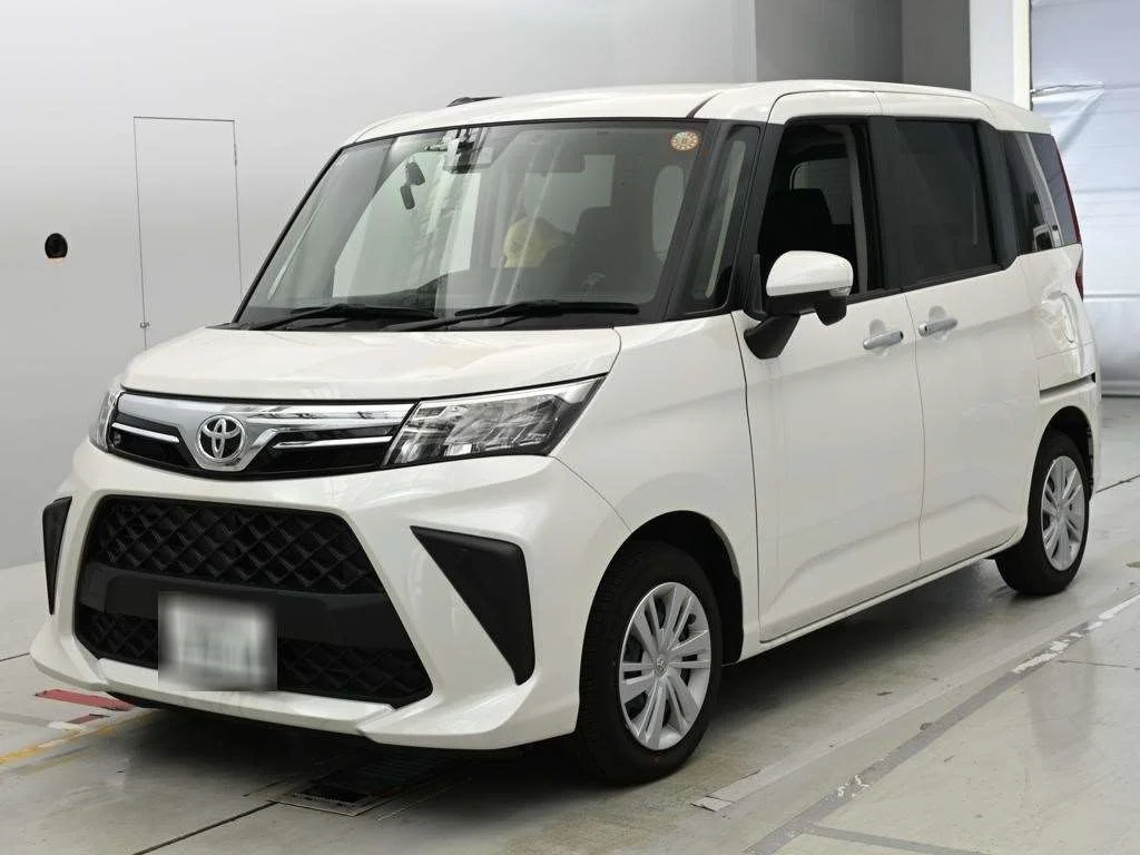 Toyota Roomy M900A 2025