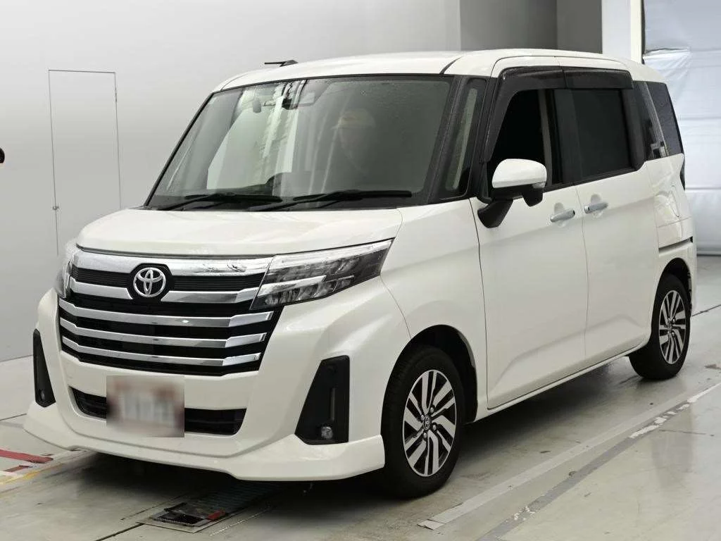 Toyota Roomy M900A 2021