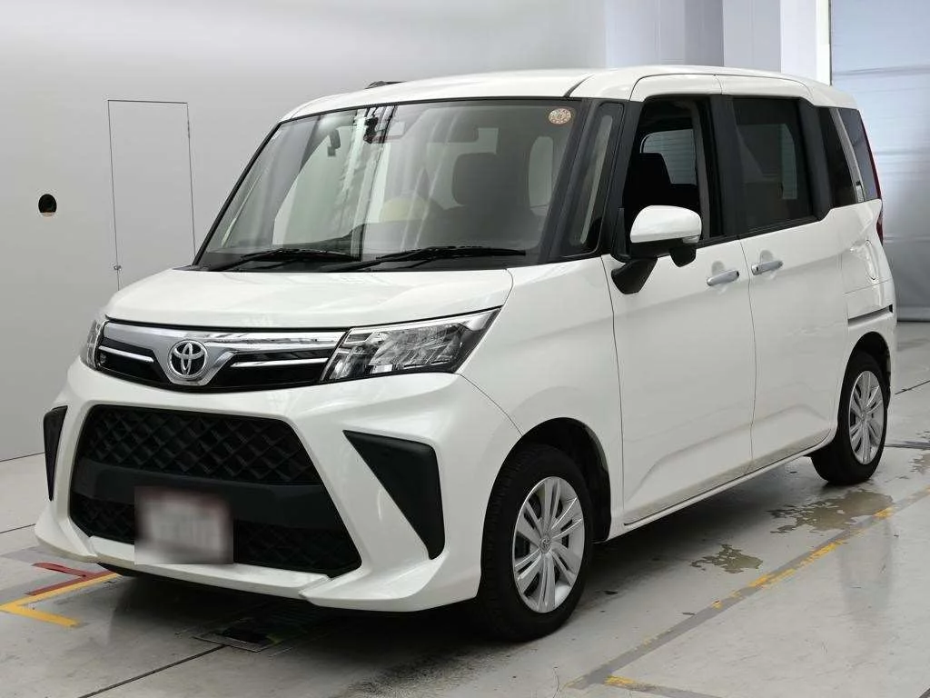Toyota Roomy M900A 2024