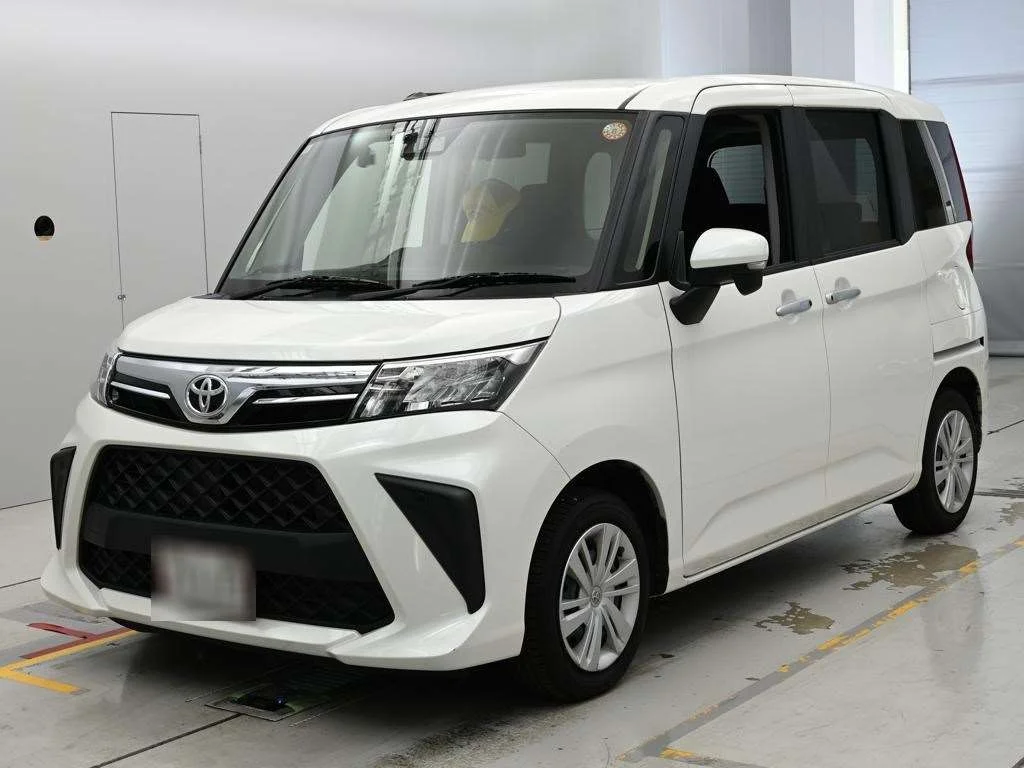 Toyota Roomy M900A 2024