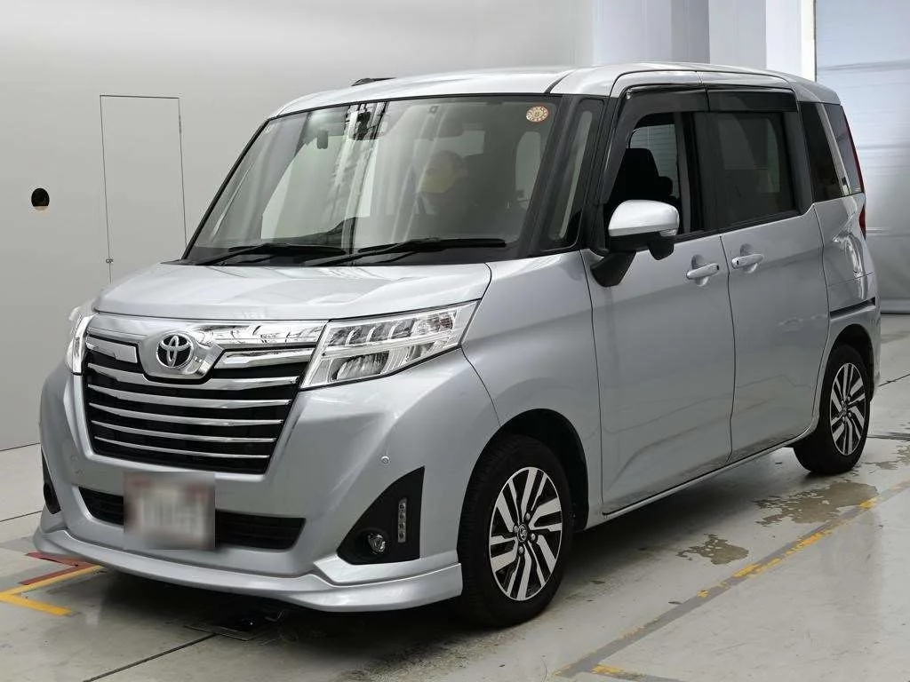 Toyota Roomy M900A 2020