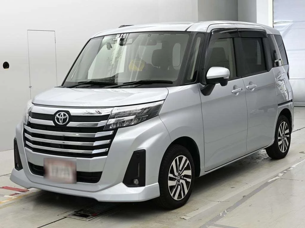 Toyota Roomy M900A 2023
