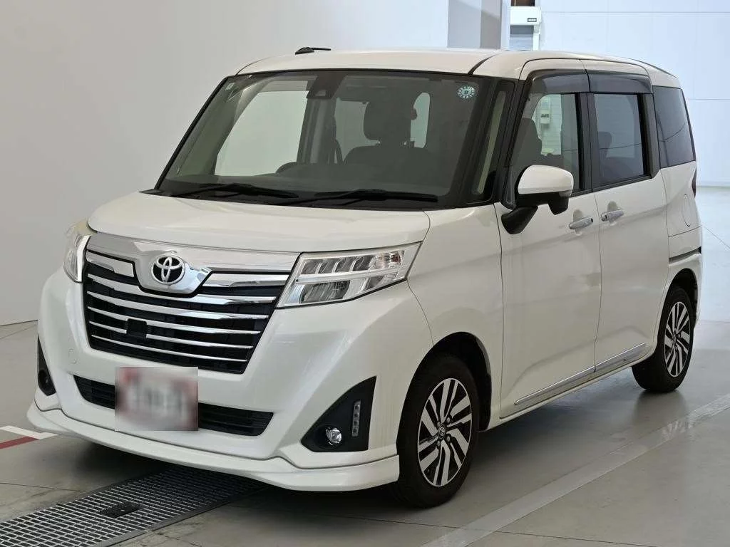 Toyota Roomy M900A 2018