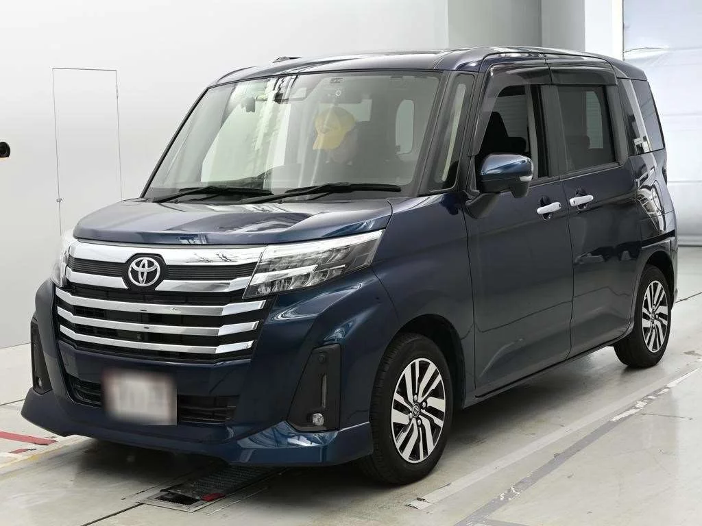 Toyota Roomy M900A 2022