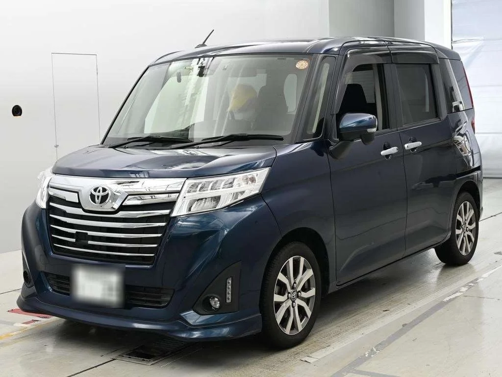 Toyota Roomy M900A 2018