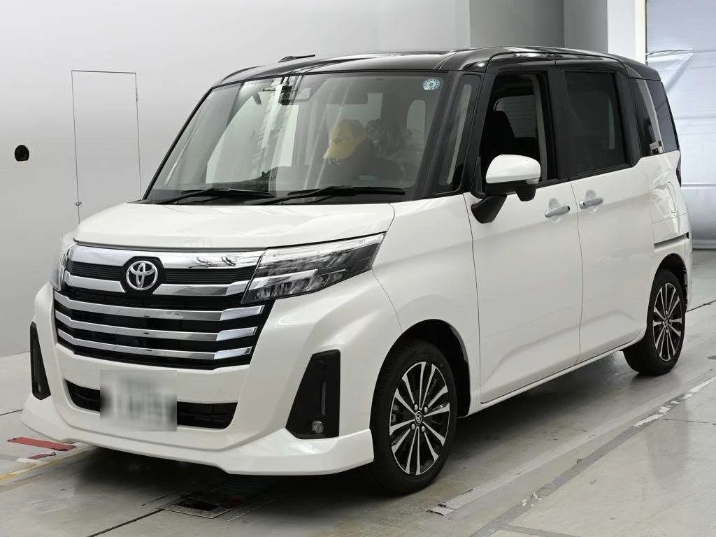 Toyota Roomy M900A 2026
