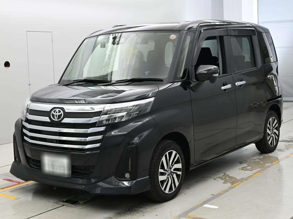 Toyota Roomy M900A 2023