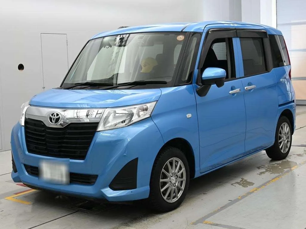 Toyota Roomy M900A 2019