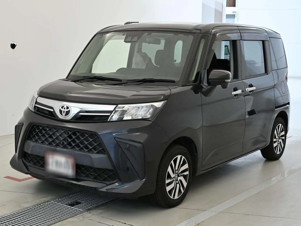 Toyota Roomy M900A 2021