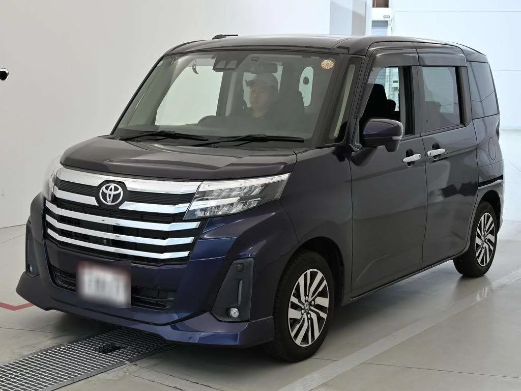Toyota Roomy M900A 2021