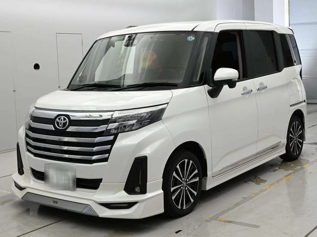 Toyota Roomy M900A 2022