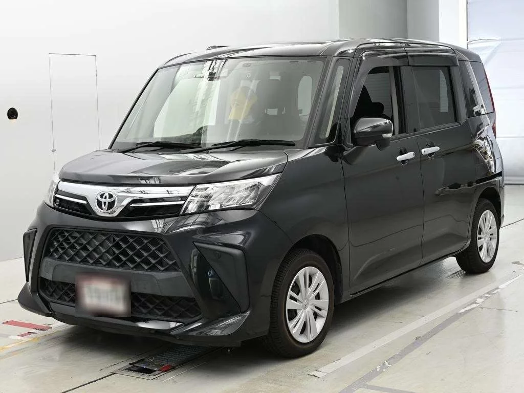Toyota Roomy M900A 2021