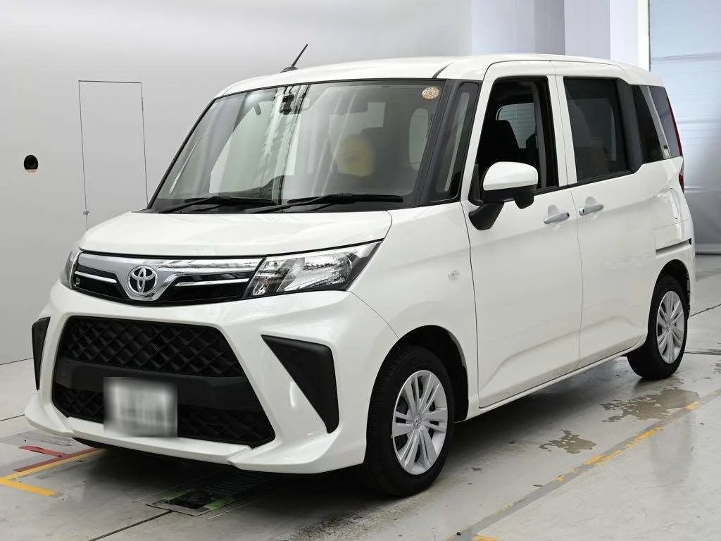 Toyota Roomy M900A 2024