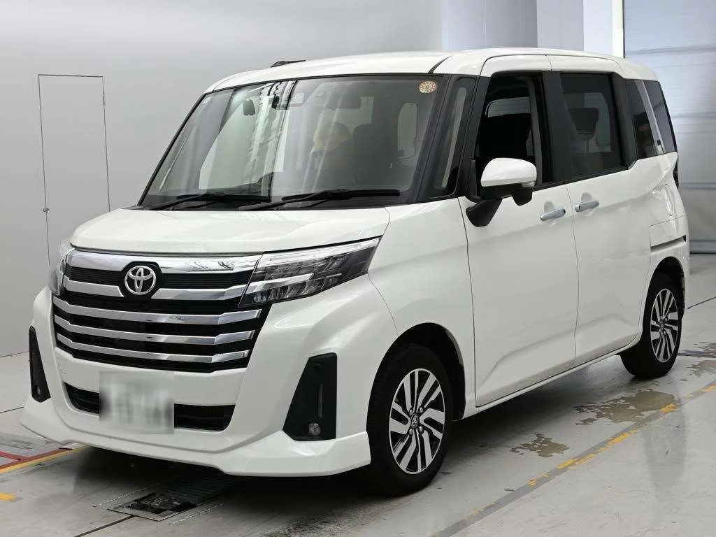 Toyota Roomy M900A 2022