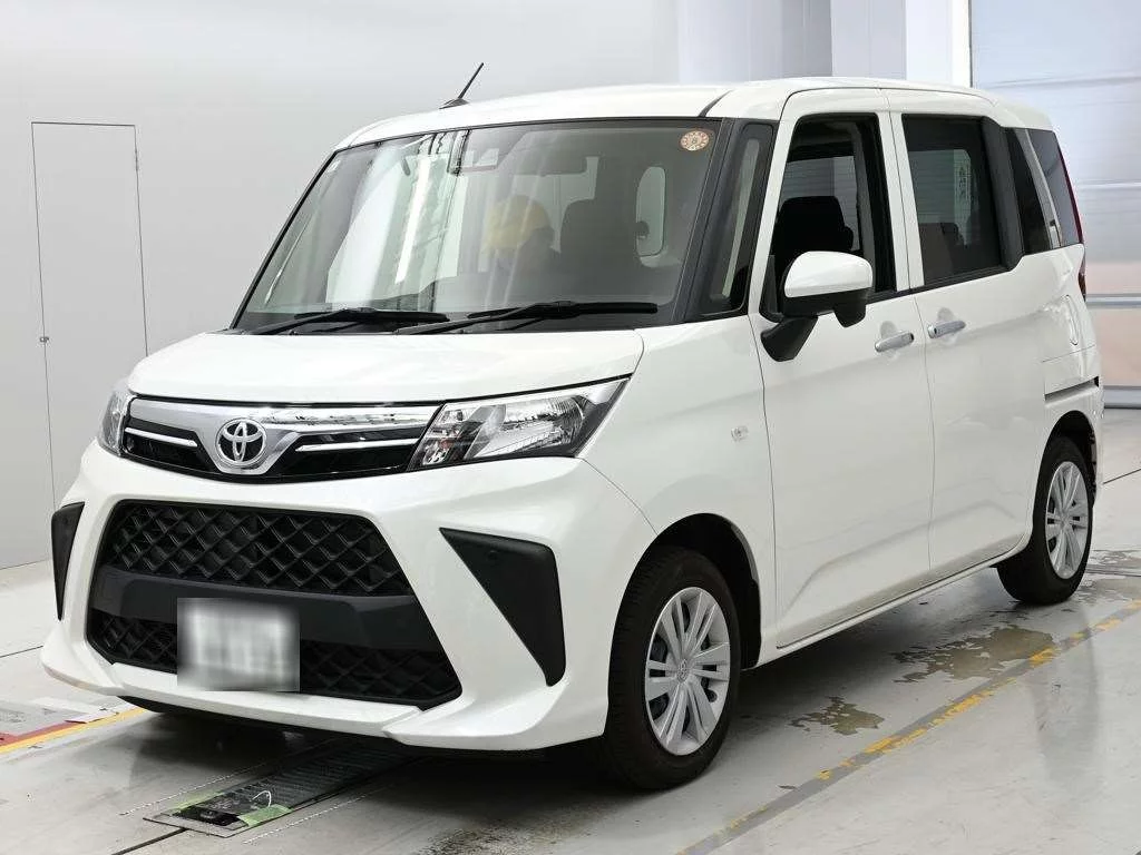 Toyota Roomy M900A 2024