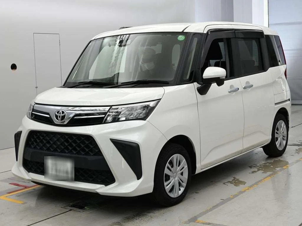 Toyota Roomy M900A 2021