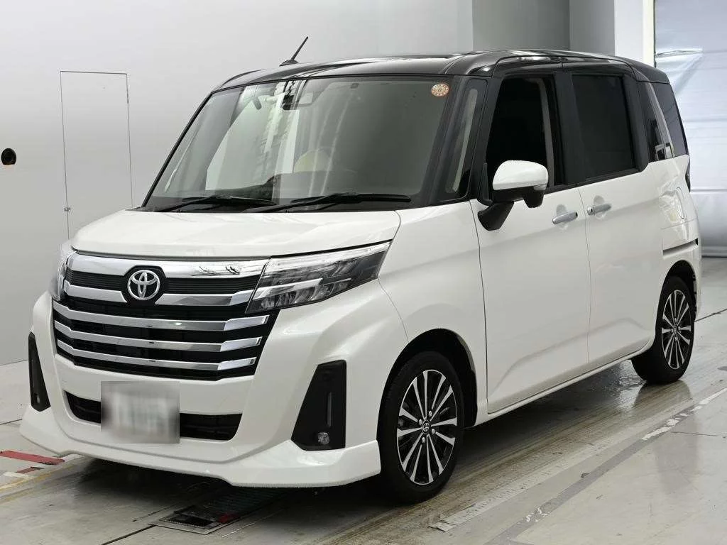 Toyota Roomy M900A 2025