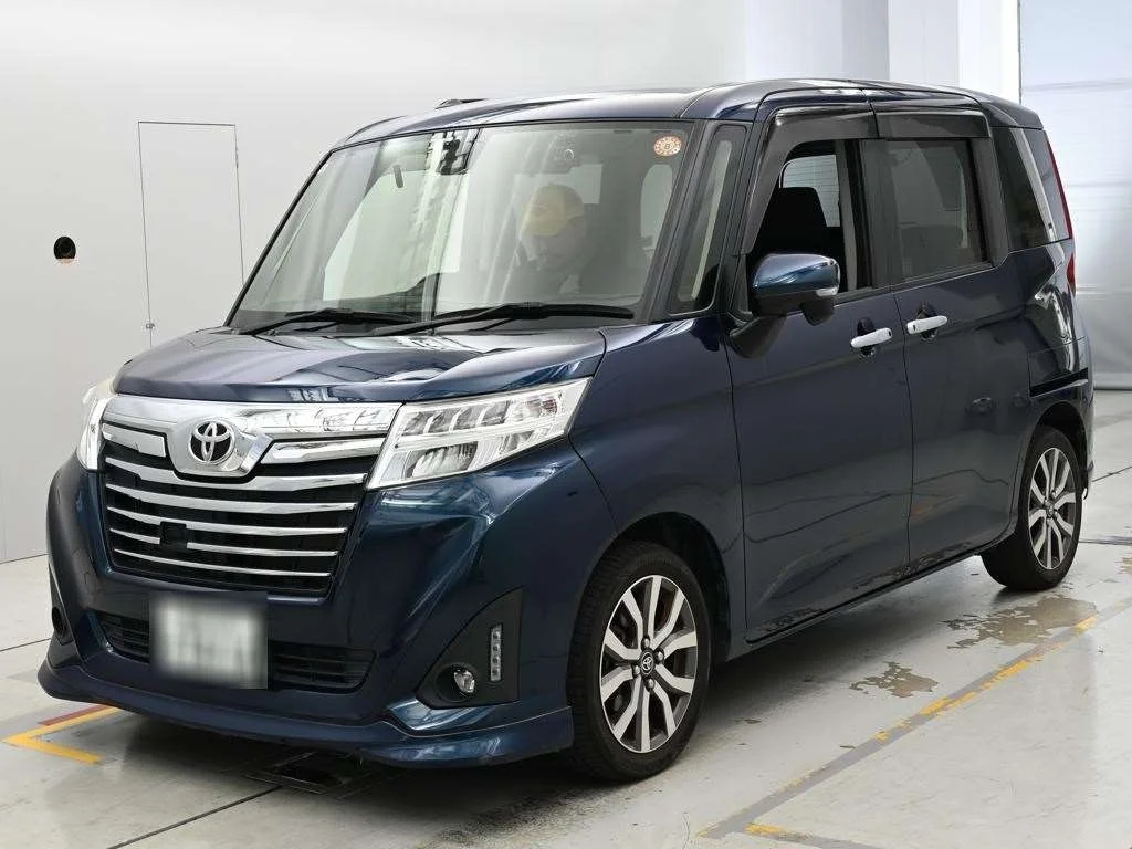Toyota Roomy M900A 2018