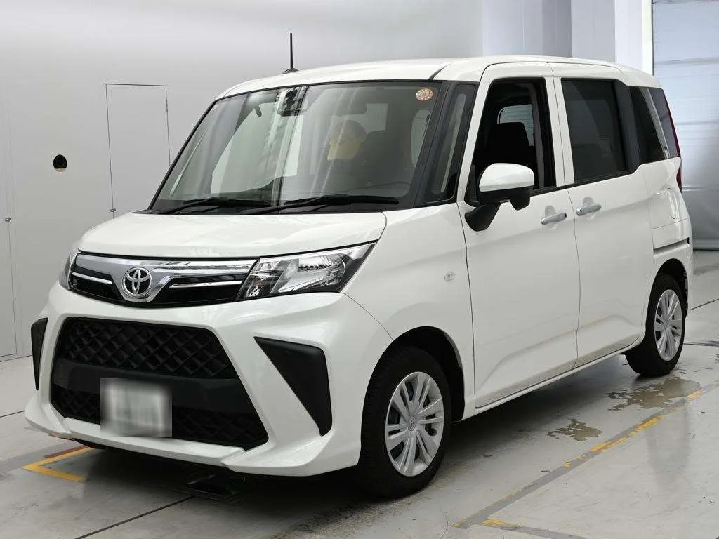 Toyota Roomy M900A 2024