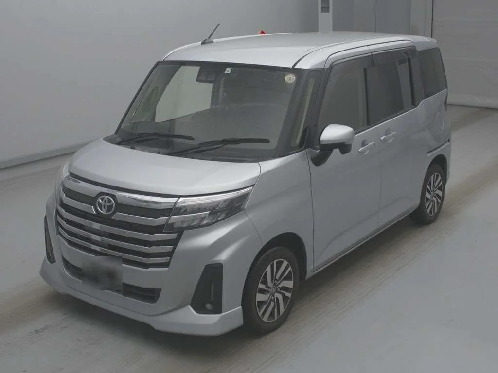 Toyota Roomy M900A 2021