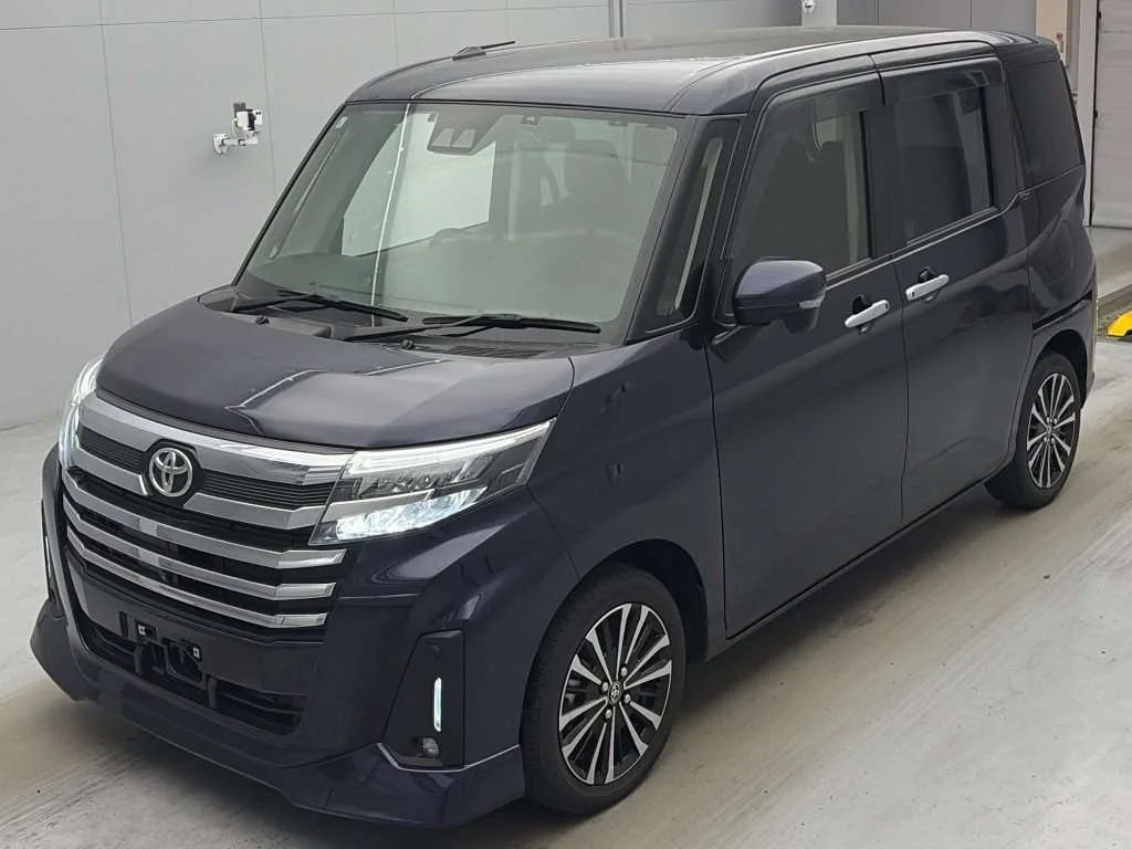Toyota Roomy M900A 2021