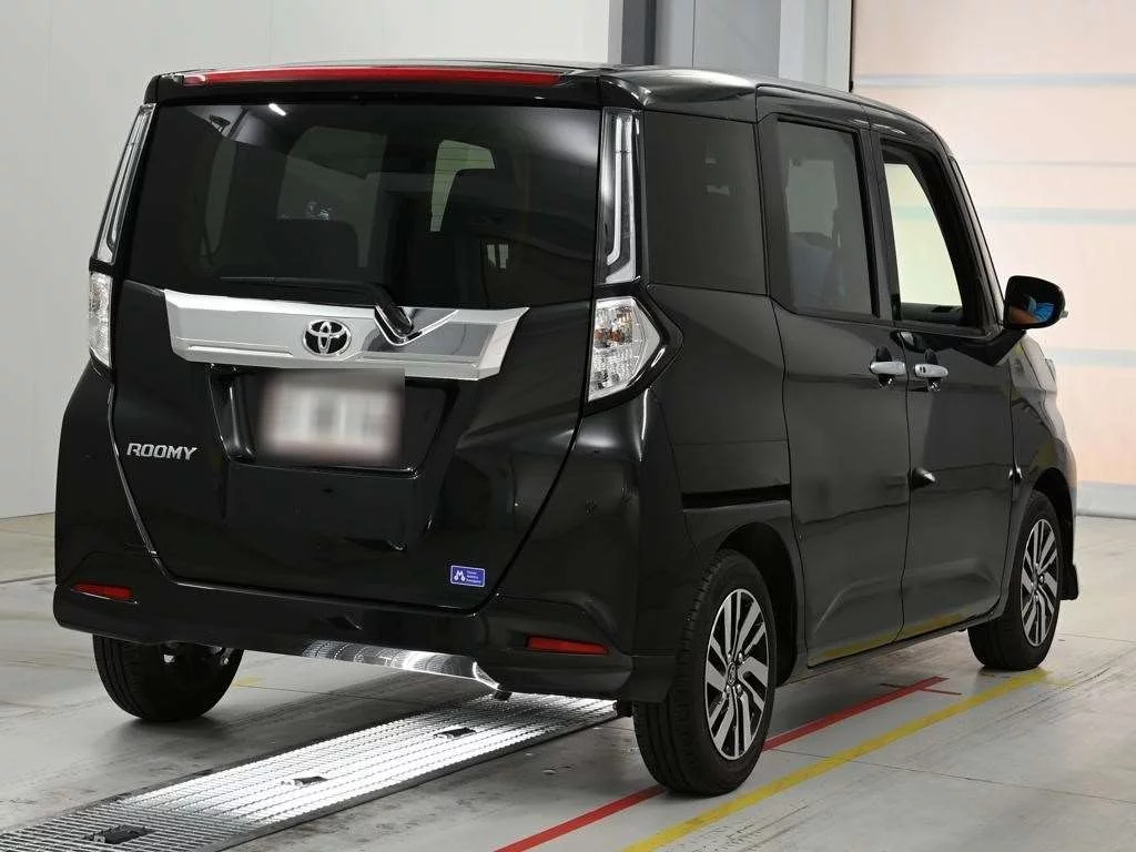 Toyota Roomy M900A 2023