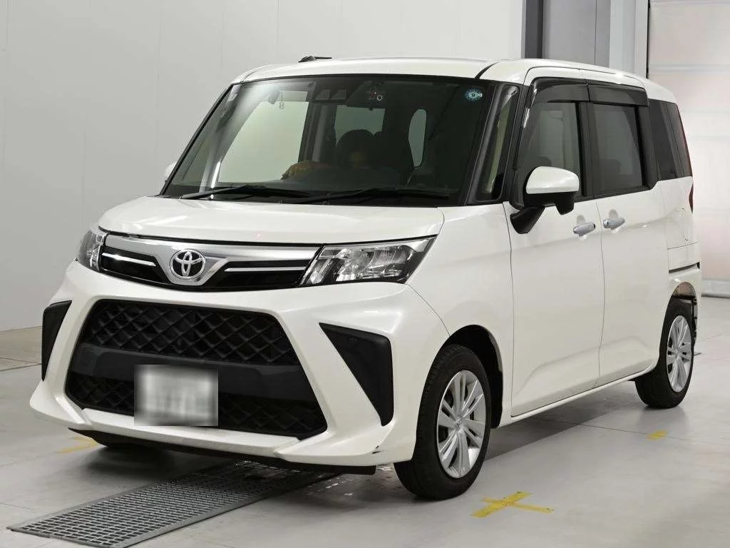 Toyota Roomy M900A 2022