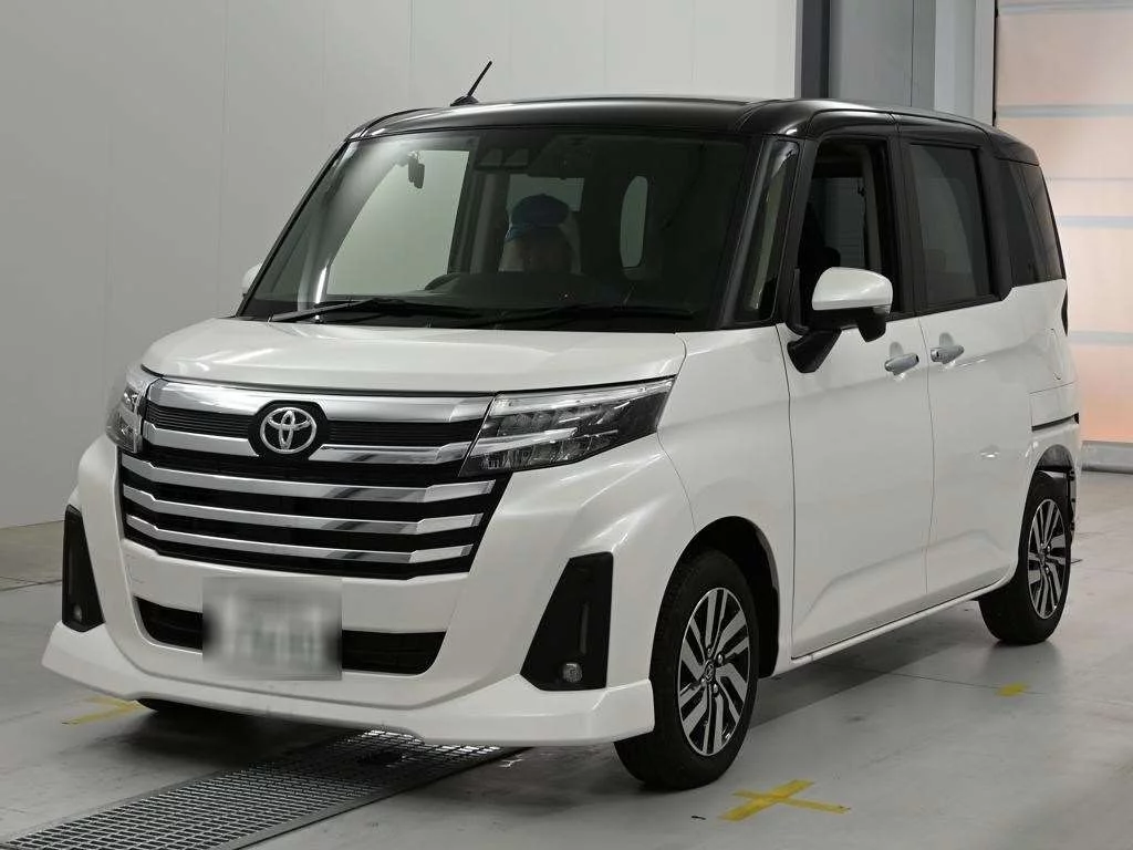 Toyota Roomy M900A 2025