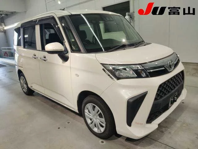 Toyota Roomy M900A 2021