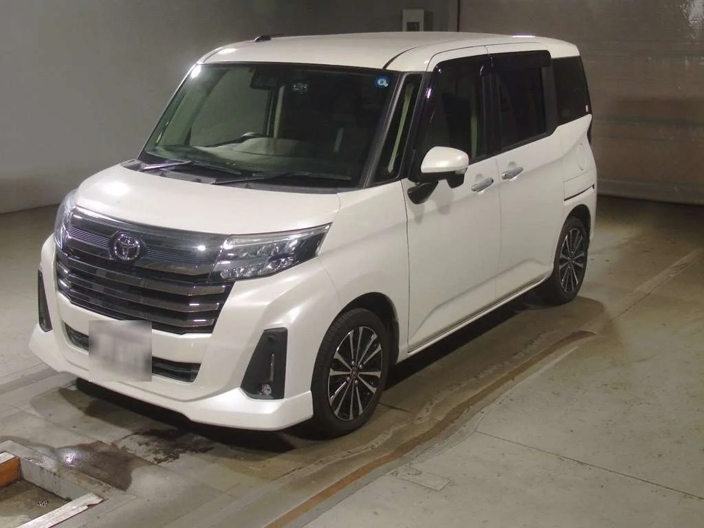 Toyota Roomy M900A 2021