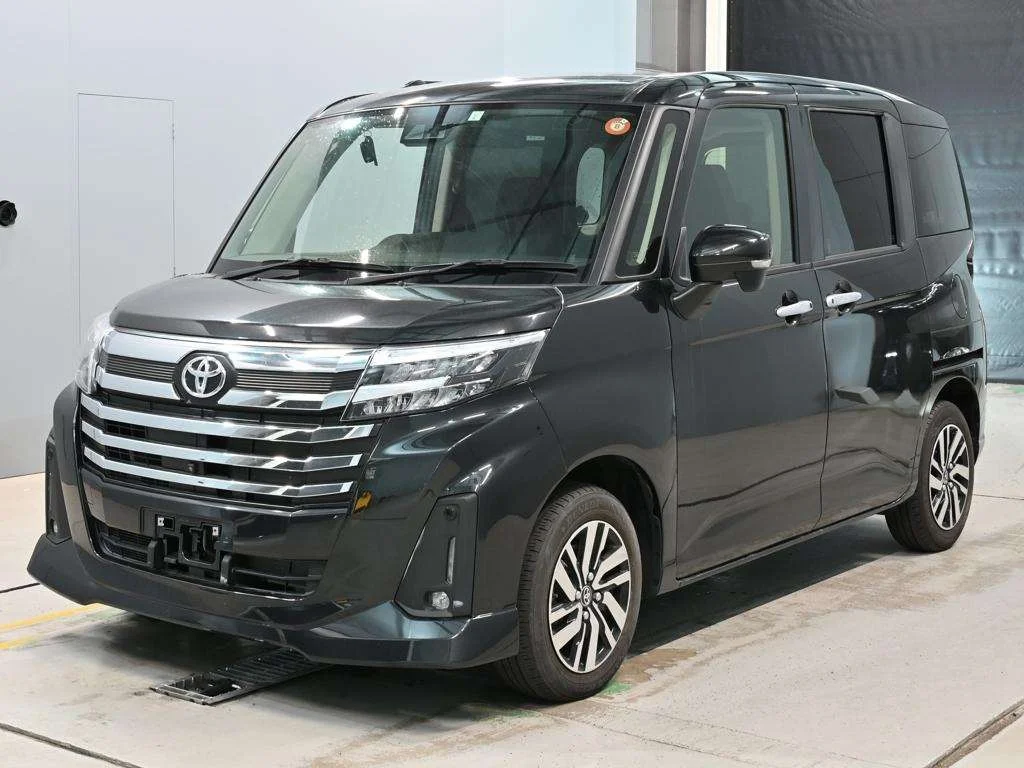 Toyota Roomy M900A 2023