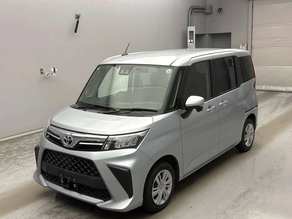 Toyota Roomy M900A 2022