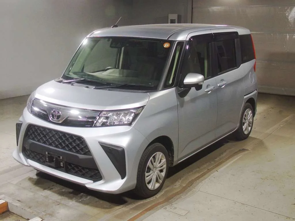 Toyota Roomy M900A 2021