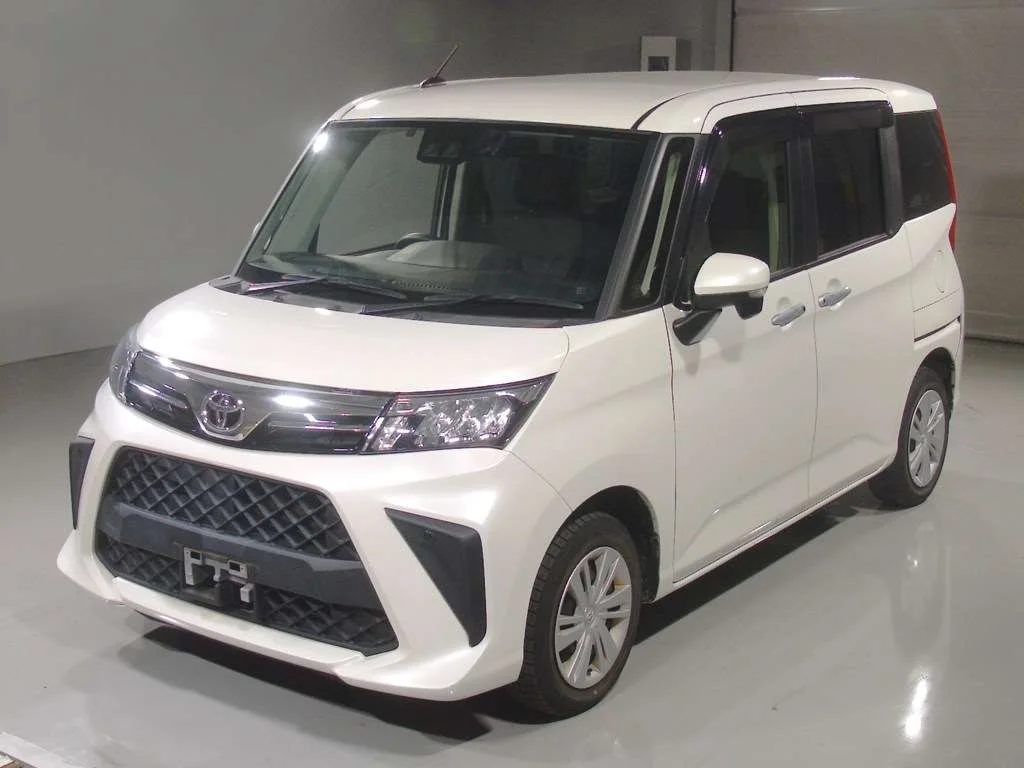Toyota Roomy M900A 2021