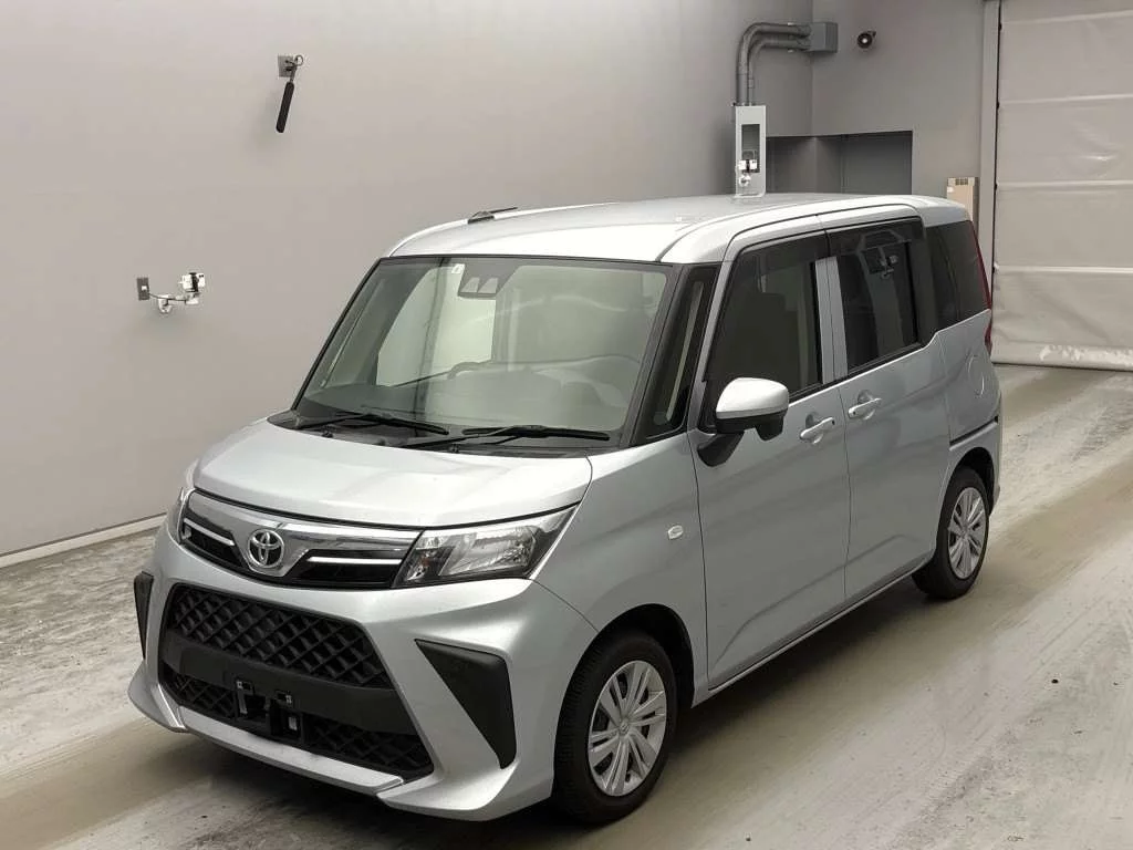 Toyota Roomy M900A 2023
