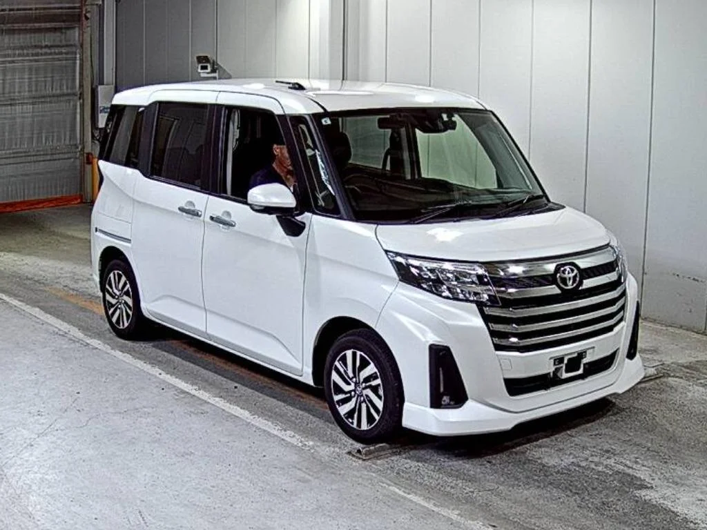 Toyota Roomy M900A 2024
