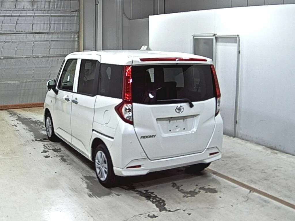 Toyota Roomy M900A 2022