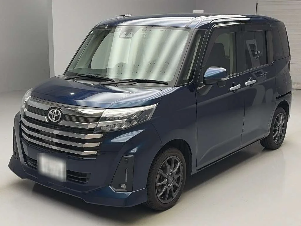 Toyota Roomy M900A 2021