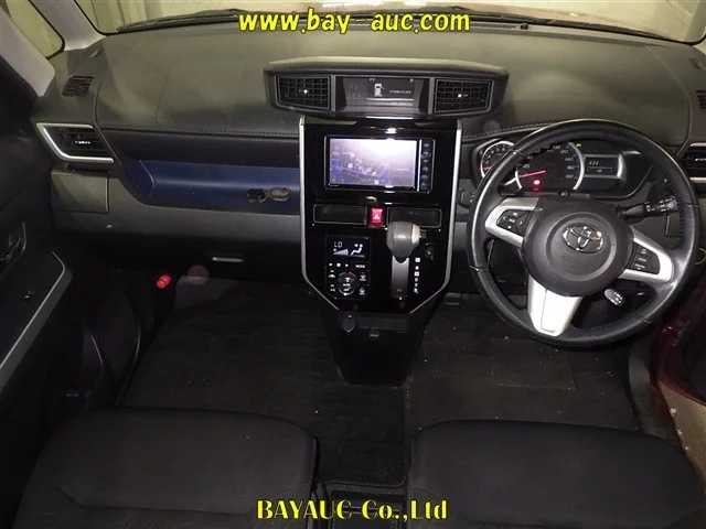 Toyota Roomy M900A 2019