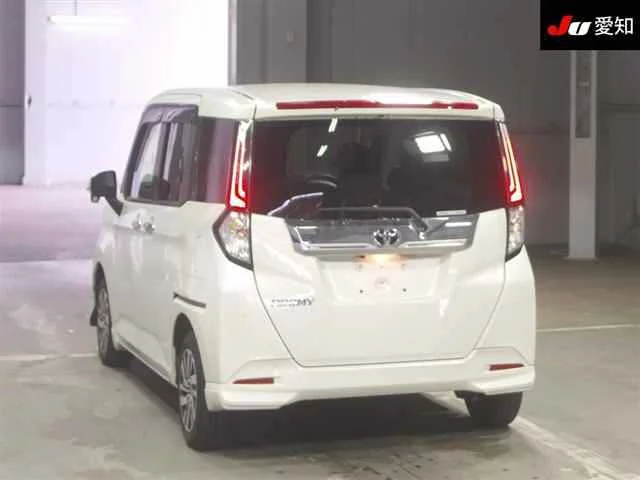 Toyota Roomy M900A 2021