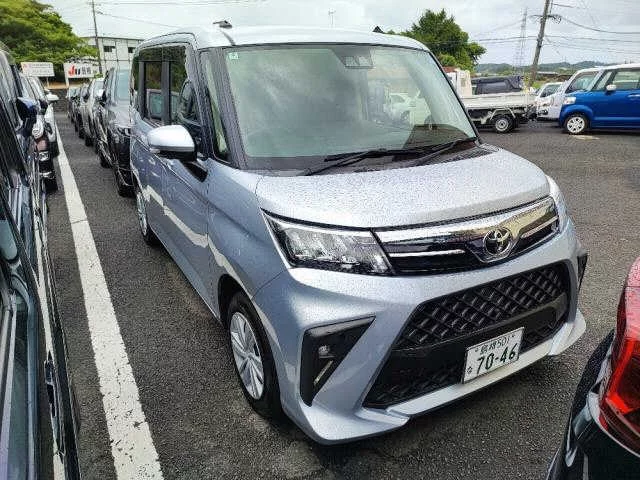 Toyota Roomy M900A 2022