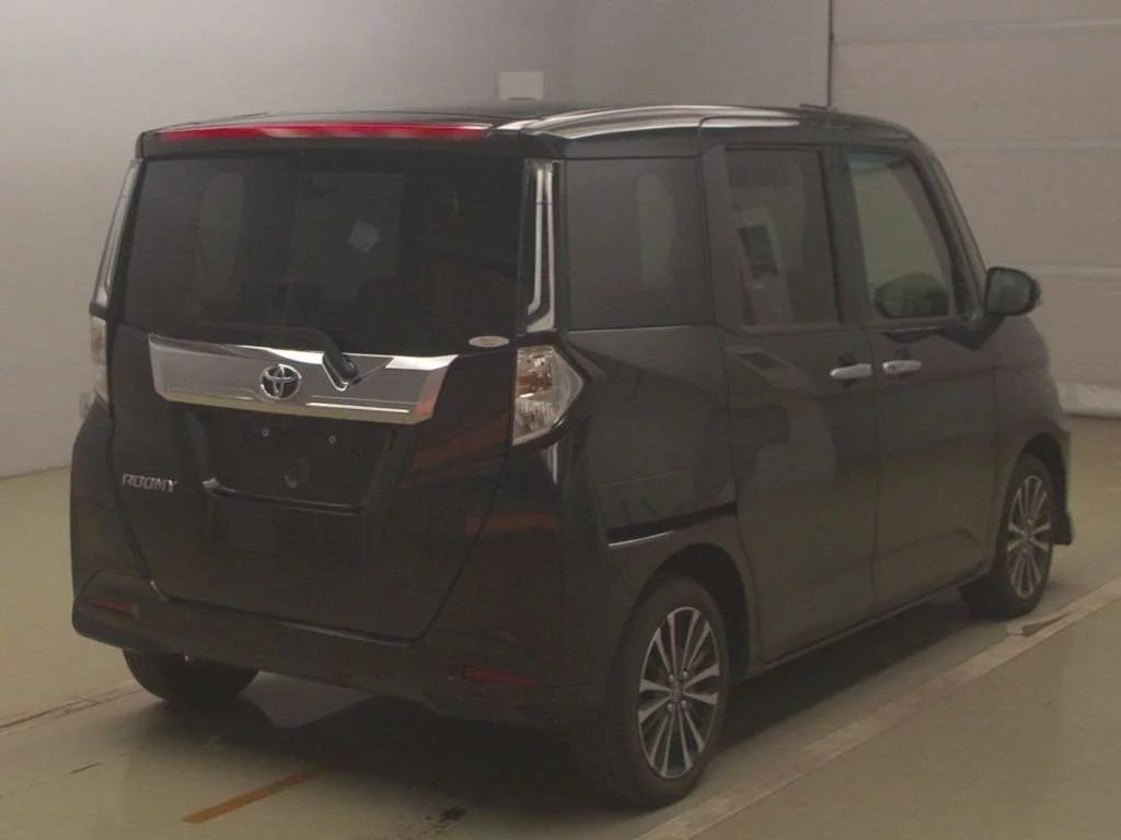 Toyota Roomy M900A 2023