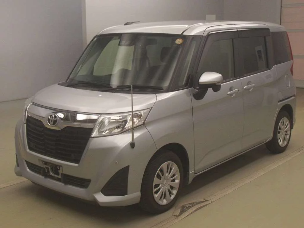 Toyota Roomy M900A 2019