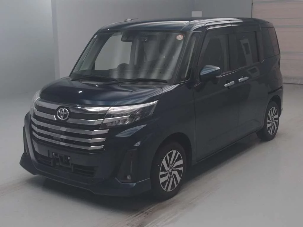 Toyota Roomy M900A 2021