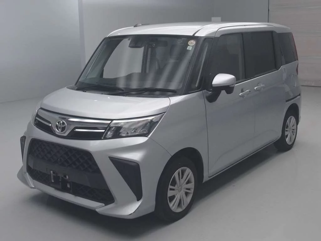 Toyota Roomy M900A 2021