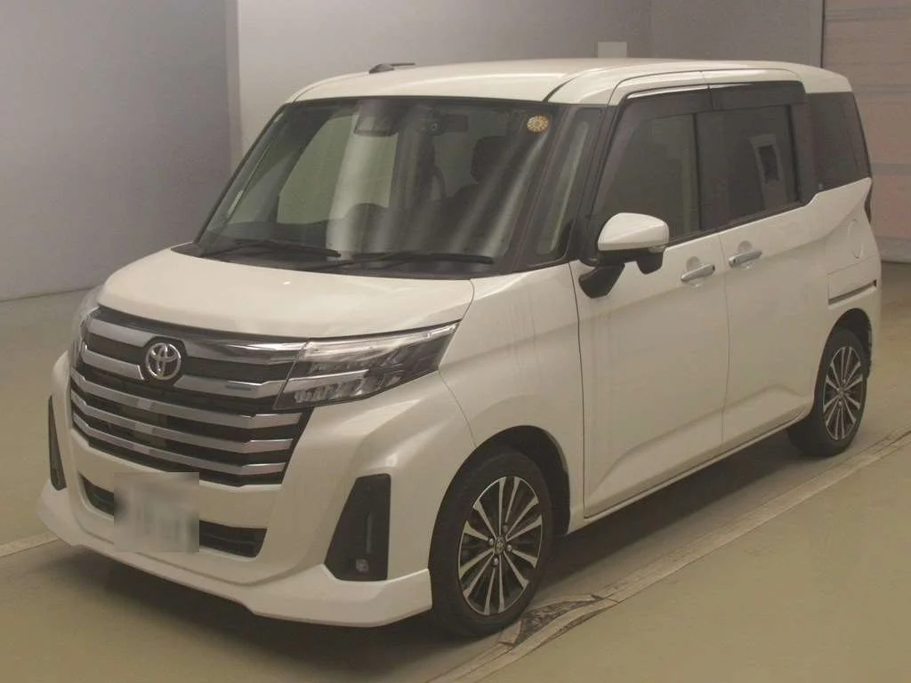 Toyota Roomy M900A 2022