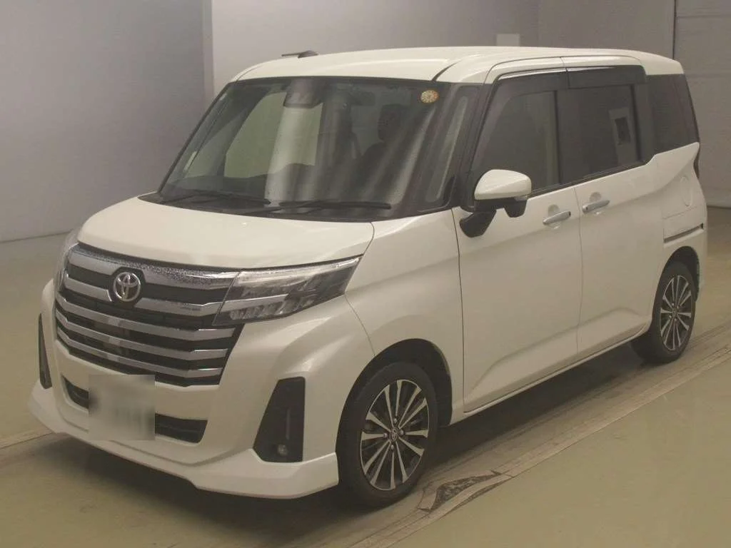 Toyota Roomy M900A 2022