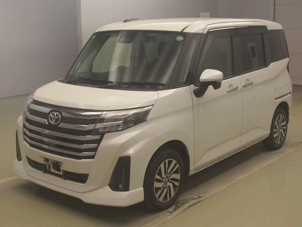 Toyota Roomy M900A 2022