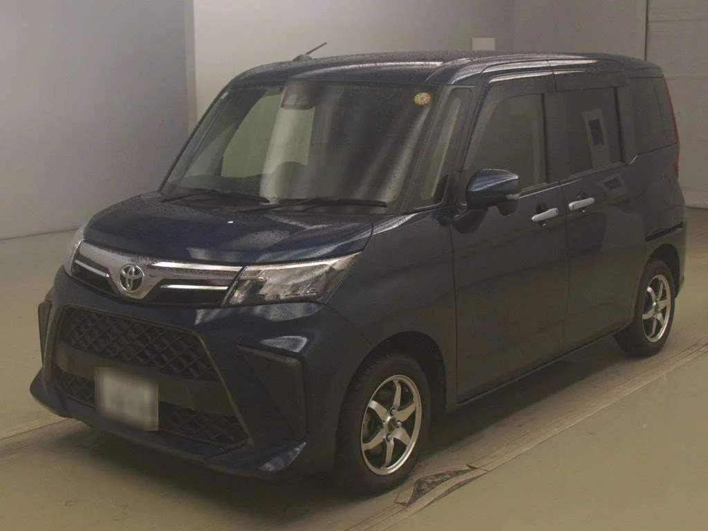Toyota Roomy M900A 2022