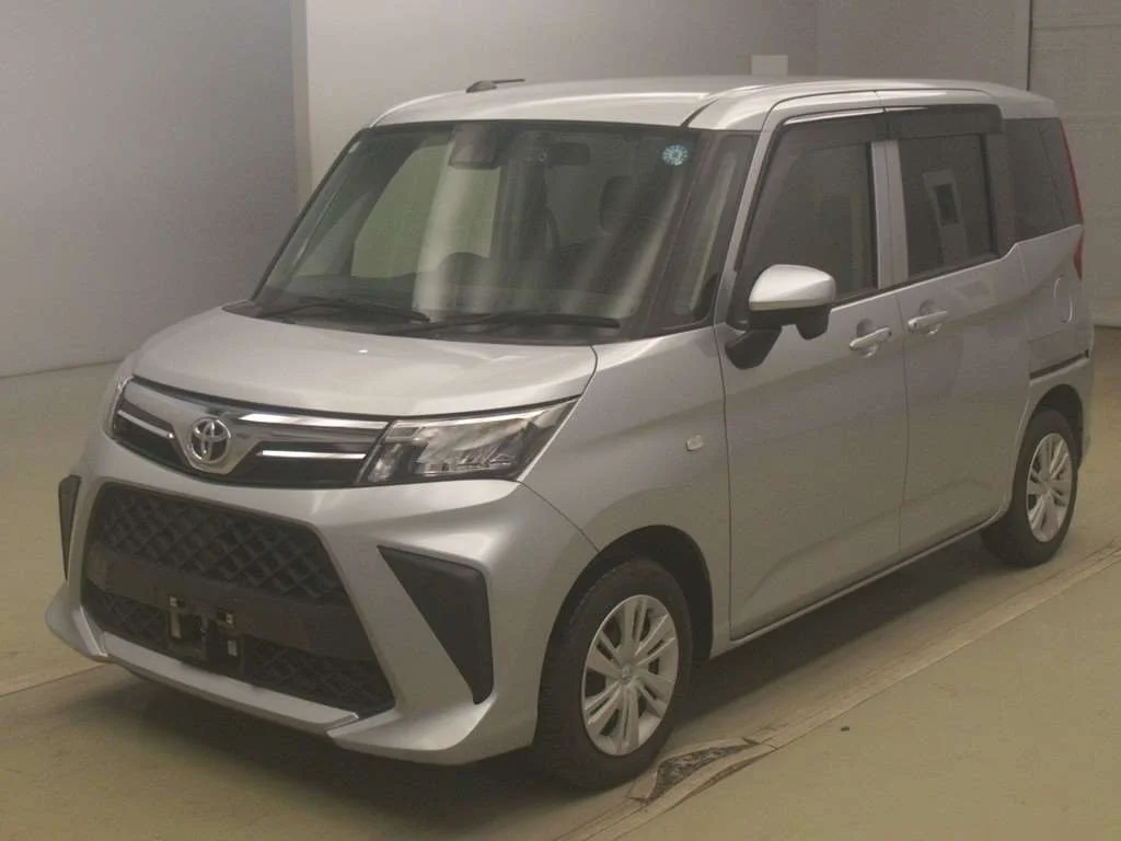 Toyota Roomy M900A 2022